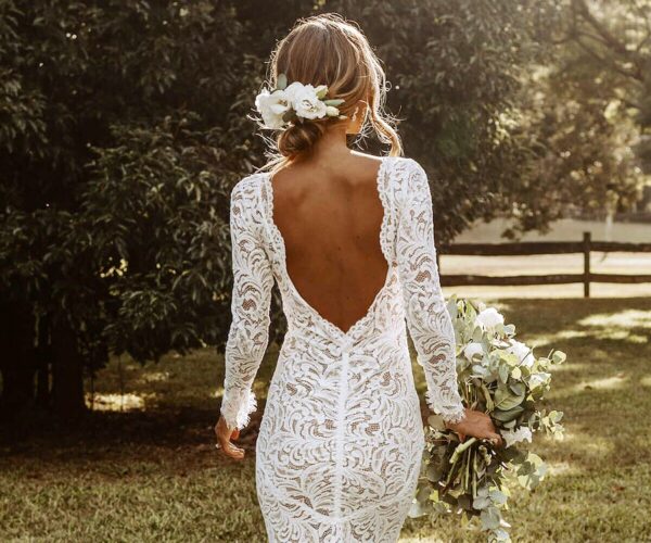 10 Stunning Long Sleeve Wedding Dresses for Winter Brides